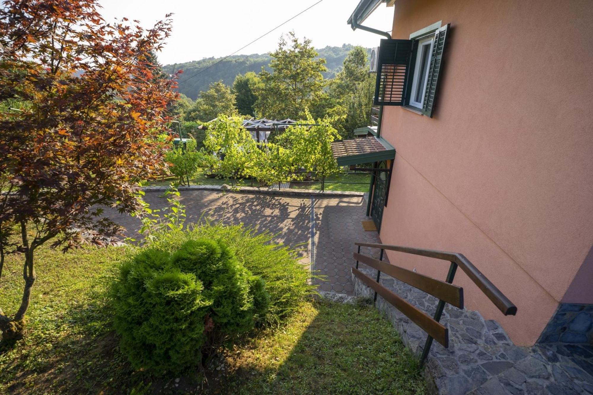 Vila Kuca Za Odmor Casa Huerta Frketic Selo Exteriér fotografie